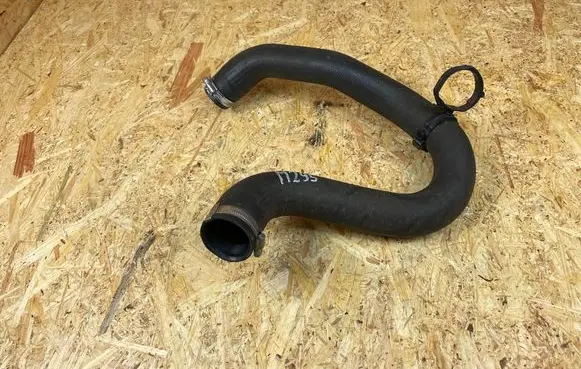 Intercooler hose/pipe