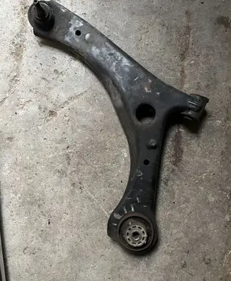 Chrysler Grand Voyager V Front lower control arm/wishbone