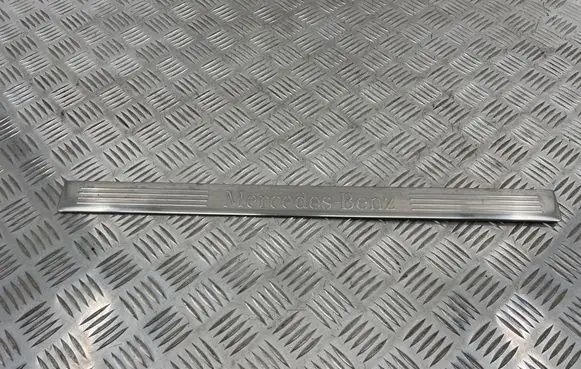 Mercedes-Benz E W212 Front sill trim cover A2126860936