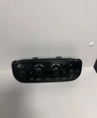 Mercedes-Benz C W203 Climate control unit A2098300085 9140010497