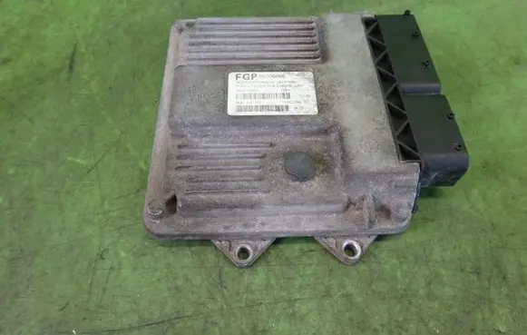 Fiat Punto (188) Engine control unit/module 55186608