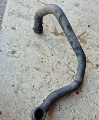 Volkswagen PASSAT B6 Engine coolant pipe/hose 3B0122291C