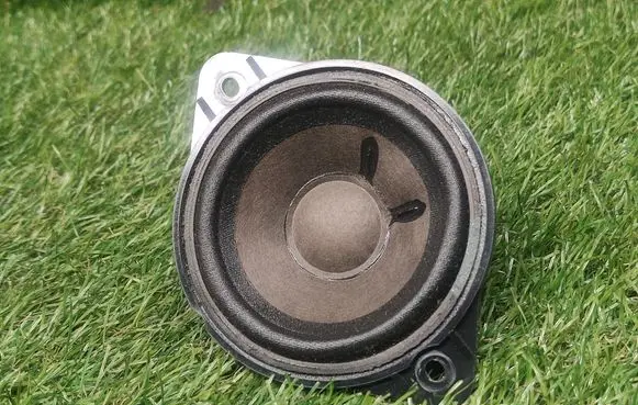 Audi Q7 4L Panel speaker 4F0035412B 283204001