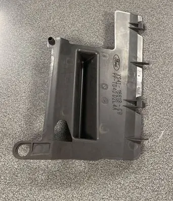 Ford Focus Intercooler air guide/duct channel 1072784