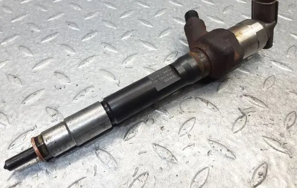 Mazda 6 Fuel injector R2AA R2AA13H50 001010K05601