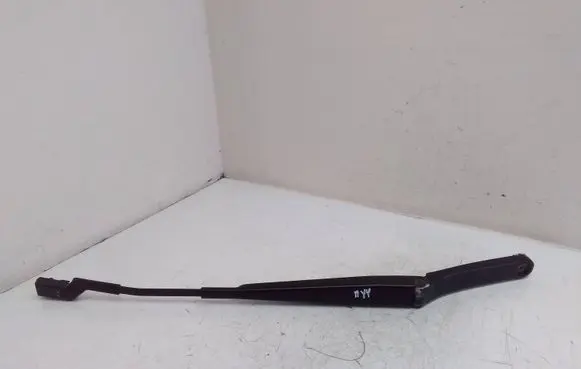 Volkswagen PASSAT B8 Front wiper blade arm 3G2955410