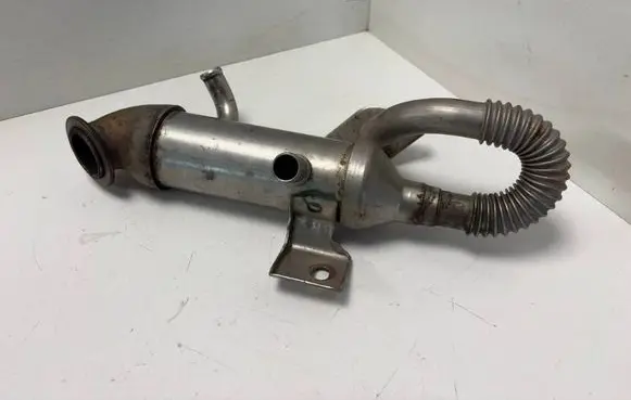 Ford Focus EGR valve cooler 2M5Q9F464AB