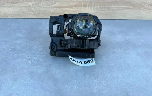 Ford Kuga III Headlight/headlamp 90169980