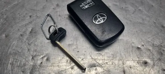 Toyota Auris E180 Ignition key/card 899040D130