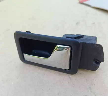 Audi 80 90 S2 B4 Front door interior handle 893837020