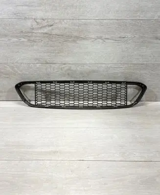 Front bumper lower grill