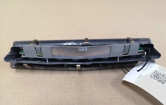 Opel Zafira B Third/center stoplight 13211587 417801 565461589