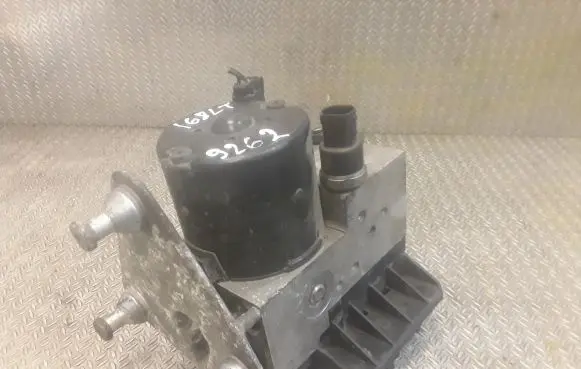 Mercedes-Benz A W168 ABS Pump 0044310912