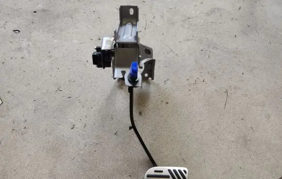 Hyundai Ioniq 5 Brake pedal 32800GI910