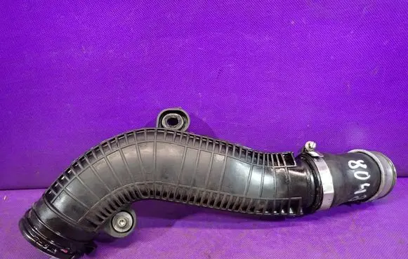 Skoda Octavia Mk2 (1Z) Intercooler hose/pipe 