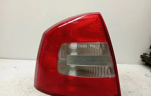 Skoda Octavia Mk2 (1Z) Rear/tail lights 1Z5945111B