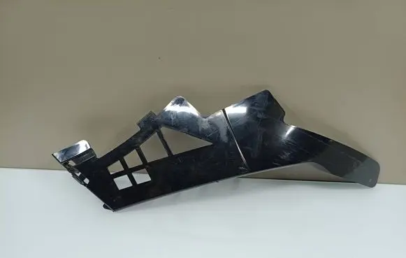 Mercedes-Benz CLA C118 X118 Front bumper mounting bracket A1188855100