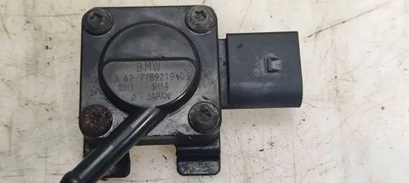 BMW 1 E81 E87 Exhaust gas pressure sensor 7789219