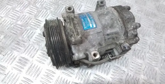 Volvo V50 Air conditioning (A/C) compressor (pump) 3M5H19D629HE