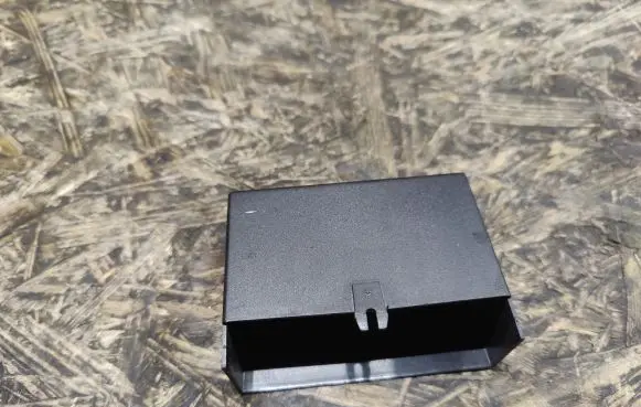 Jaguar XK8 - XKR Fuse box cover LJA6735AB