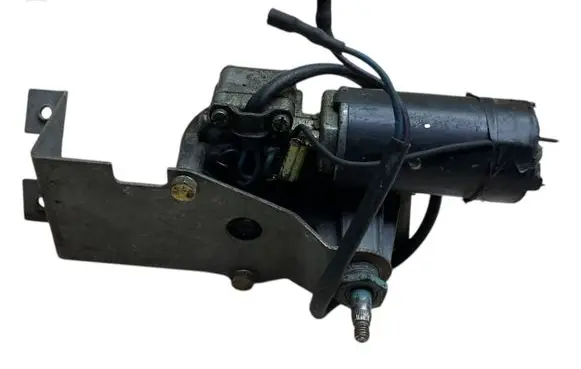 Opel Kadett D Rear window wiper motor 90069657
