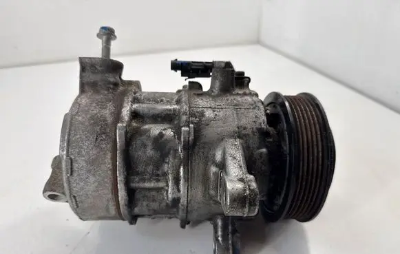 Chevrolet Camaro Air conditioning (A/C) compressor (pump) 84313360