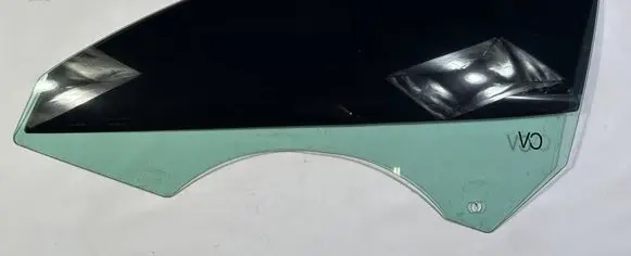 Ford Mustang VI Front door window/glass (coupe) 90327854