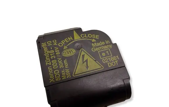 Audi A6 S6 C6 4F Headlight ballast module Xenon 5DD00831910 5DD008319