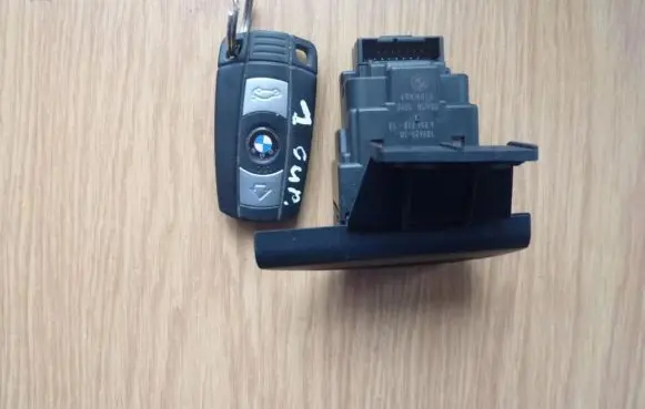 BMW 1 E81 E87 Ignition lock 6954718 M107