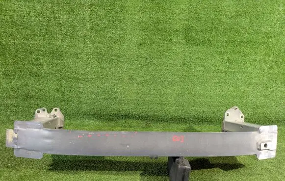 Volvo XC40 Front bumper support beam 