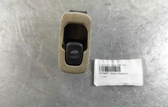 Volvo S80 Electric window control switch 9476697