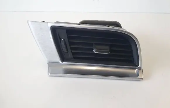 Porsche Macan (95B) Dashboard glove box trim 95B857189L D1003419