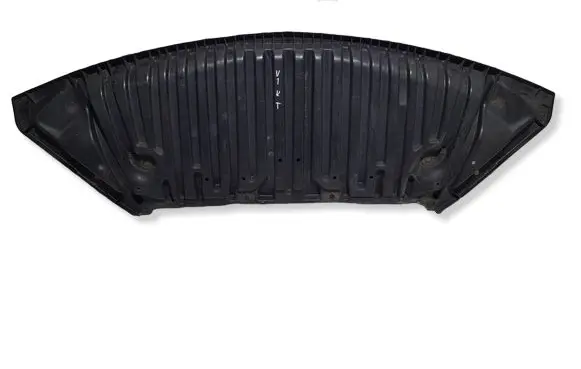 Mercedes-Benz E C207 W207 Engine splash shield/under tray A2075200625SSS A2075200625