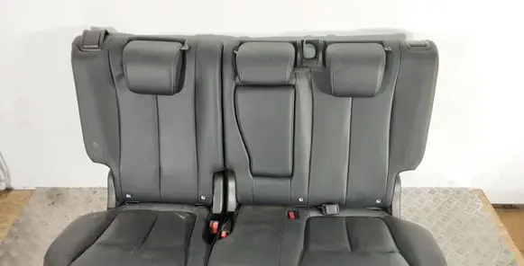 Mitsubishi Eclipse Cross Second row seats 