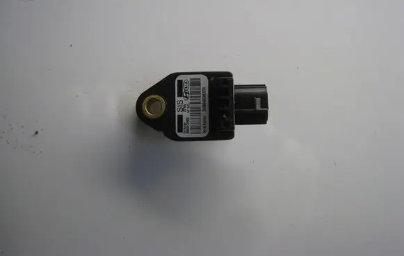 Hyundai i30 Airbag deployment crash/impact sensor 959202H000