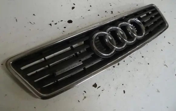 Audi A6 S6 C5 4B Front bumper upper radiator grill 4B0853651A
