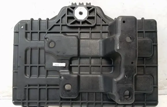 Hyundai Tucson TL Battery box tray cover/lid 37150D3600