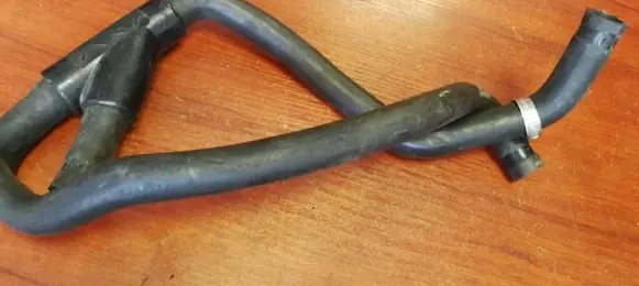Mercedes-Benz ML W163 Engine coolant pipe/hose 1635013682