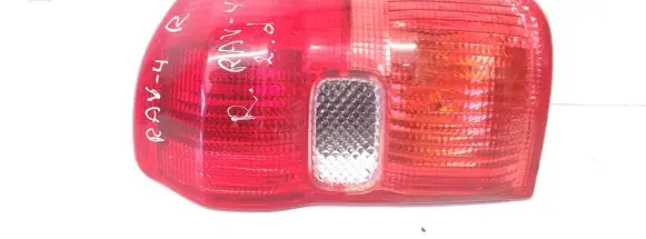 Toyota RAV 4 (XA20) Rear/tail lights