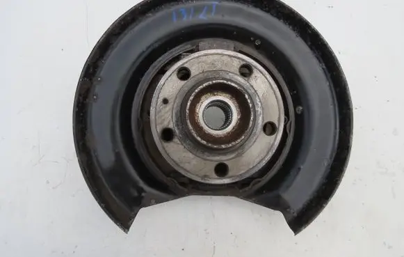 Volvo XC70 Rear wheel hub spindle/knuckle P30714258 T165183