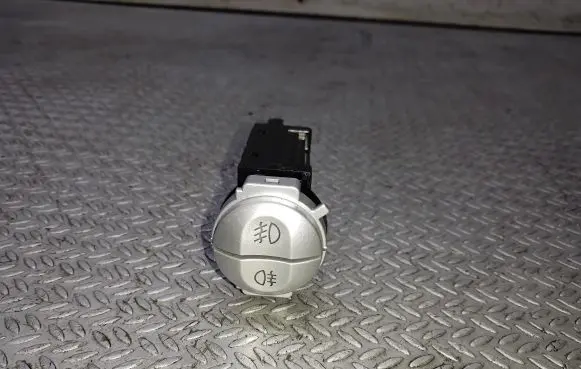 Mitsubishi Colt Fog light switch 
