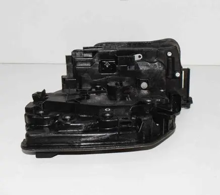 BMW 6 G32 Gran Turismo Front door lock 7477694