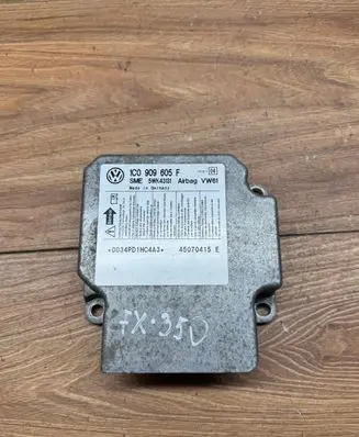 Skoda Fabia Mk2 (5J) Airbag control unit/module 1C0909605F 5WK43131