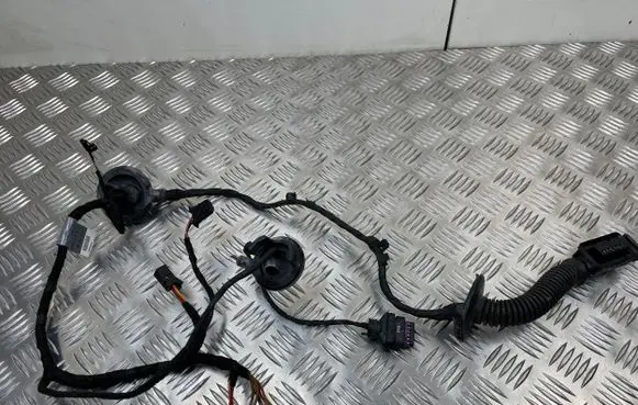 Audi A5 Sportback 8TA Rear door wiring loom 8T8971687J