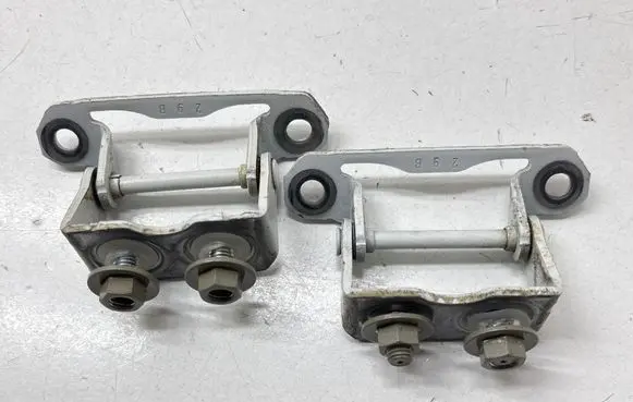 Subaru Outback (BT) Tailgate/trunk/boot hinge 60879FJ001 60879FJ000