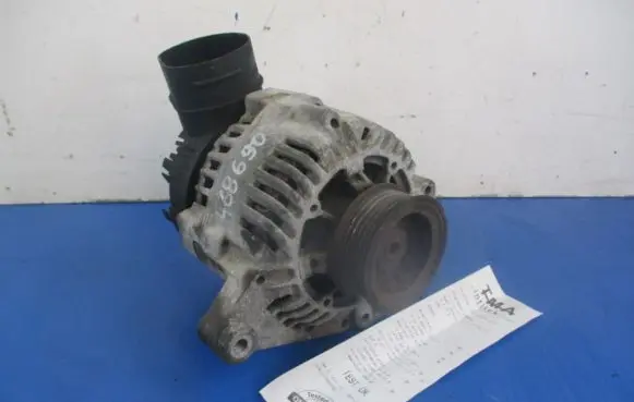 Audi A6 S6 C4 4A Generator/alternator