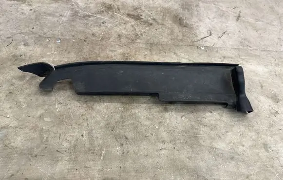 Audi A3 S3 8V Fender end trim 8V0821169D