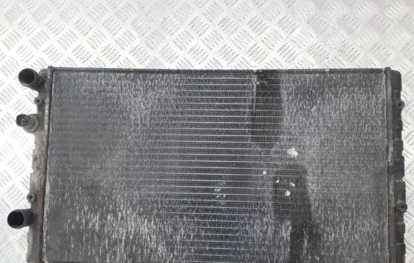 Volkswagen Polo III 6N 6N2 6NF Coolant radiator 851184D 730955