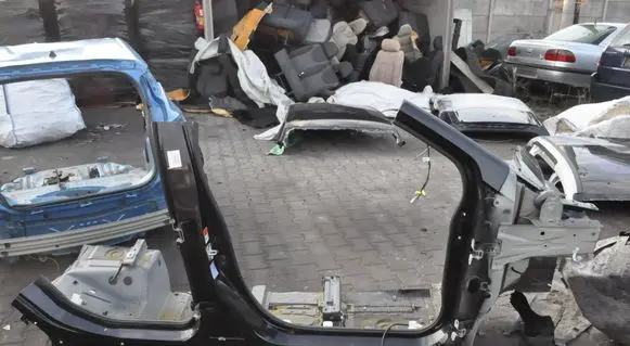 Suzuki SX4 S-Cross Pillar (middle) 