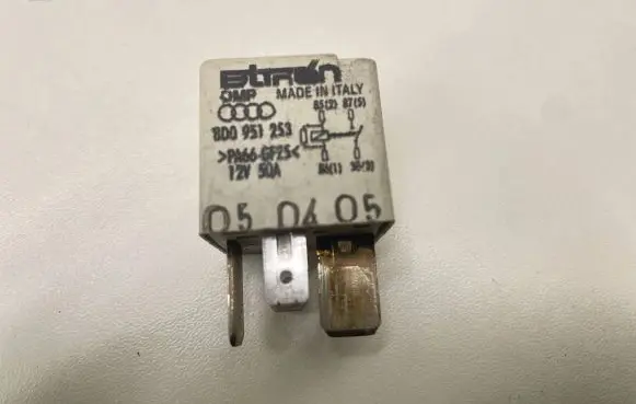 Audi A6 S6 C6 4F Other relay 8D0951253 8512087450 1ZYF0A